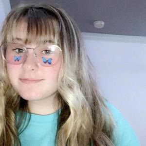 Meet your Posher, Molly